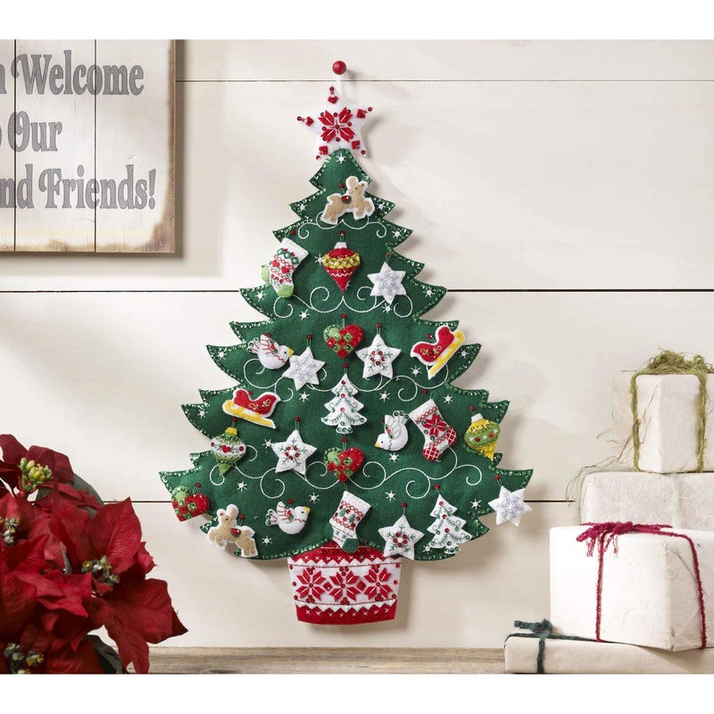 Bucilla Felt Applique Advent Calendar Kit, 17 by 24-Inch, Nordic Tree, Green, (86584) - Image 2